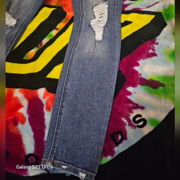 Womans Vanilla Star Mid-rise Skinny Jeans NWOT! - Picture 3 of 9